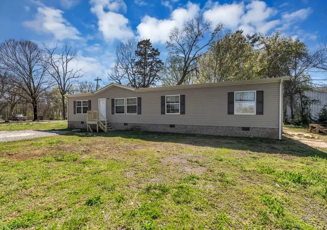 Photo 3 of Manufactured home for sale at 201 England St W, Cowan, TN 37318 | MLS# 3191614 | Listing updated on 2026-09-09