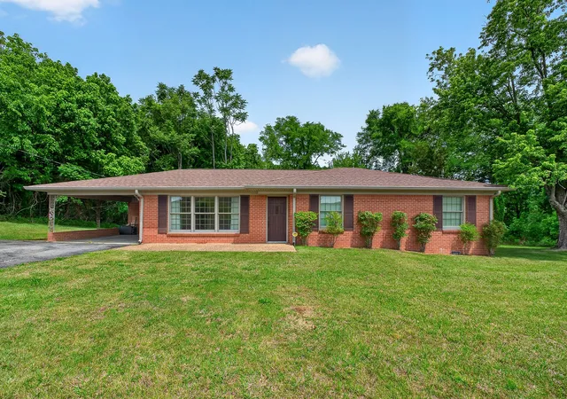 Single family home for sale at 140 Short St, Liberty, TN 37095 | MLS# 3193722