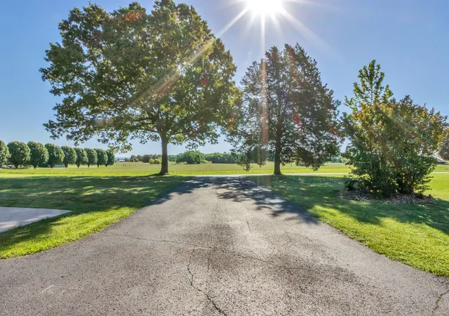 Photo 3 of Single family home for sale at 2828 Bains Rd E, Hillsboro, TN 37342 | MLS# 3191809 | Listing updated on 2026-09-11