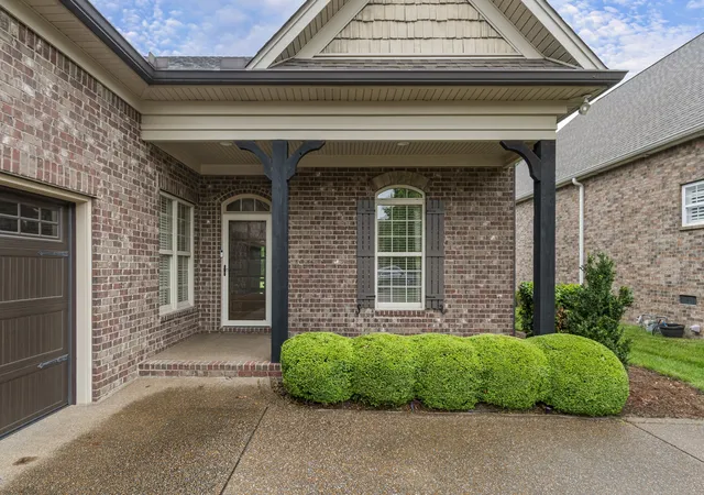 Photo 3 of Single family home for sale at 158 Tara Ln, Goodlettsville, TN 37072 | MLS# 3193949 | Listing updated on 2026-09-09