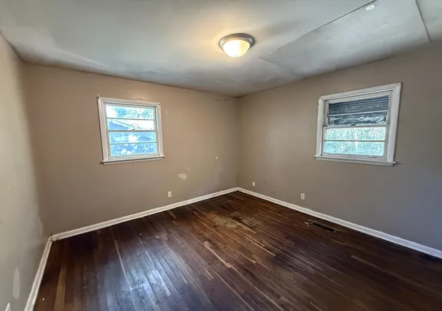 Photo 3 of Single family home for sale at 5220 Fagan St, Chattanooga, TN 37410 | MLS# 3229271 | Listing updated on 2026-10-15
