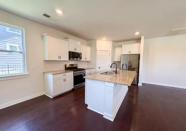 Photo 4 of Single family home for sale at 766 Ewell Farm Dr, Spring Hill, TN 37174 | MLS# 3205612 | Listing updated on 2026-09-08