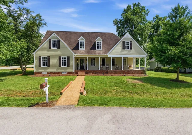 Photo 1 of Single family home for sale at 1111 Greenleaf Way, Franklin, TN 37069 | MLS# 3223206 | Listing updated on 2026-09-10