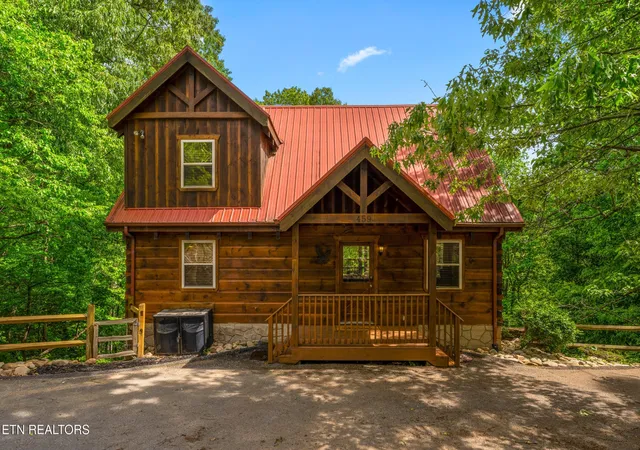 Photo 1 of Single family home for sale at 459 Ownby Cir, Gatlinburg, TN 37738 | MLS# 3207038 | Listing updated on 2026-09-11