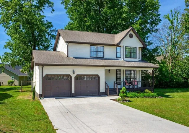 Photo 1 of Single family home for sale at 8708 Oak View Dr, Chattanooga, TN 37421 | MLS# 3207861 | Listing updated on 2026-09-11