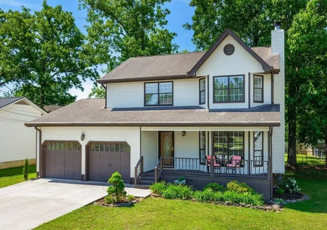 Photo 2 of Single family home for sale at 8708 Oak View Dr, Chattanooga, TN 37421 | MLS# 3207861 | Listing updated on 2026-09-11