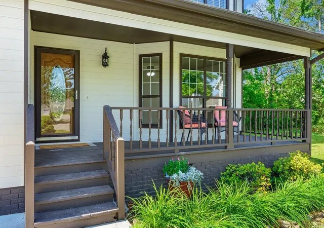 Photo 3 of Single family home for sale at 8708 Oak View Dr, Chattanooga, TN 37421 | MLS# 3207861 | Listing updated on 2026-09-11