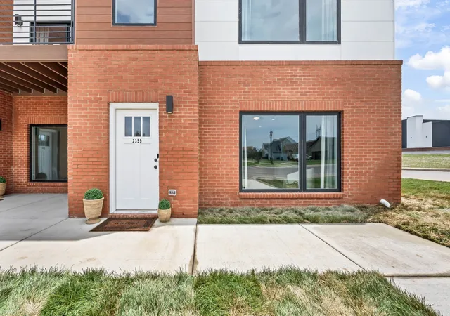 Photo 4 of Townhouse for sale at 2397 Pea Ridge Rd, Clarksville, TN 37040 | MLS# 3214432 | Listing updated on 2026-09-15