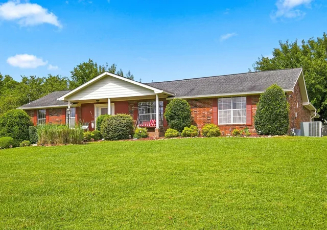 Photo 1 of Single family home for sale at 2713 Eastland Ave, Nashville, TN 37206 | MLS# 3519273 | Listing updated on 2026-09-14