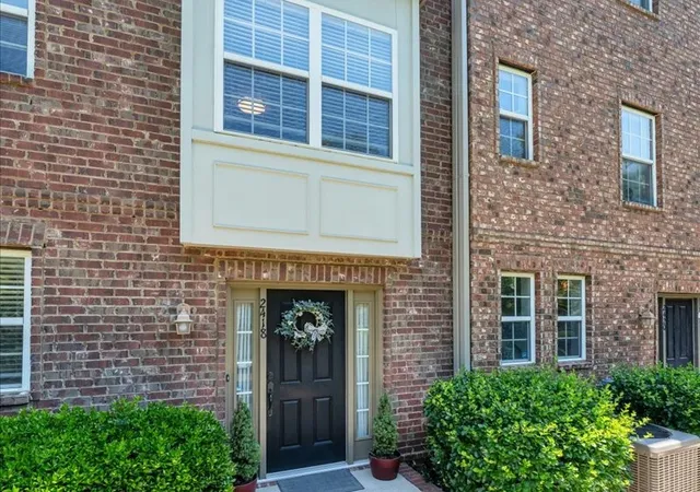 Photo 2 of Townhouse for sale at 2418 Anson Ln, Nashville, TN 37211 | MLS# 3208265 | Listing updated on 2026-09-14