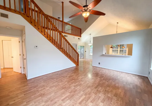 Photo 3 of Single family home for sale at 4046 Farmingham Woods Dr, Hermitage, TN 37076 | MLS# 3208194 | Listing updated on 2026-09-11