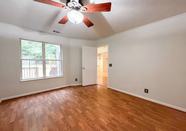 Photo 3 of Single family home for sale at 4046 Farmingham Woods Dr, Hermitage, TN 37076 | MLS# 3208194 | Listing updated on 2026-09-11