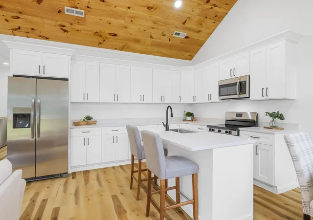 Photo 3 of Single family home for sale at 4222 Cain Ave, Chattanooga, TN 37410 | MLS# 3239651 | Listing updated on 2026-09-11