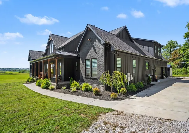 Photo 3 of Single family home for sale at 5456 Epps Rd, Southside, TN 37171 | MLS# 3527250 | Listing updated on 2026-09-12