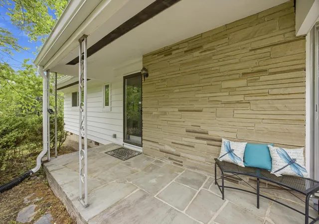 Photo 3 of Single family home for sale at 104 Pinehurst Ln, Signal Mountain, TN 37377 | MLS# 3211115 | Listing updated on 2026-09-11