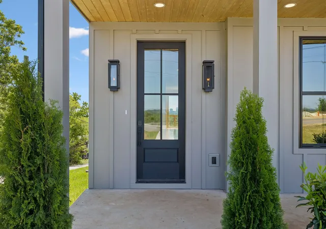 Photo 2 of Single family home for sale at 2160 Summitt Ave, Nashville, TN 37218 | MLS# 3211624 | Listing updated on 2026-09-13