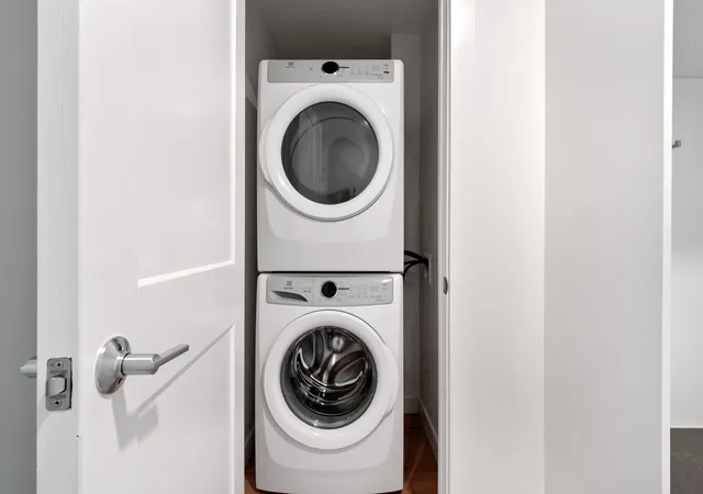 Photo 4 of Condo for sale at 1212 Demonbreun St #1511, Nashville, TN 37203 | MLS# 3220162 | Listing updated on 2026-09-17