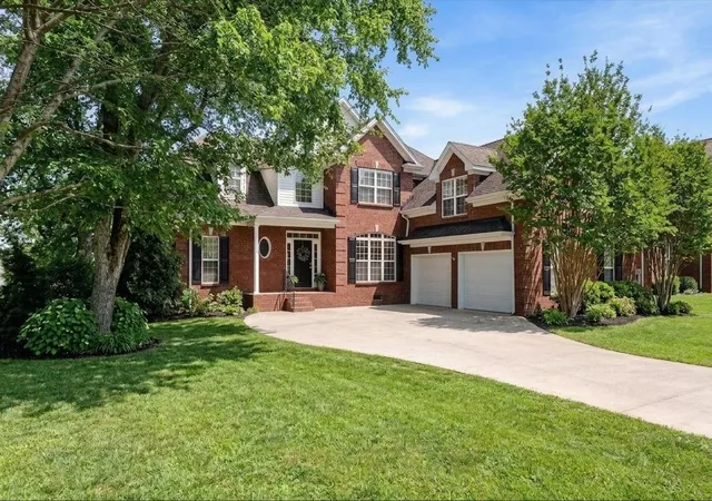 Photo 3 of Single family home for sale at 2003 Woodcliff Dr, Smyrna, TN 37167 | MLS# 3214348 | Listing updated on 2026-09-15