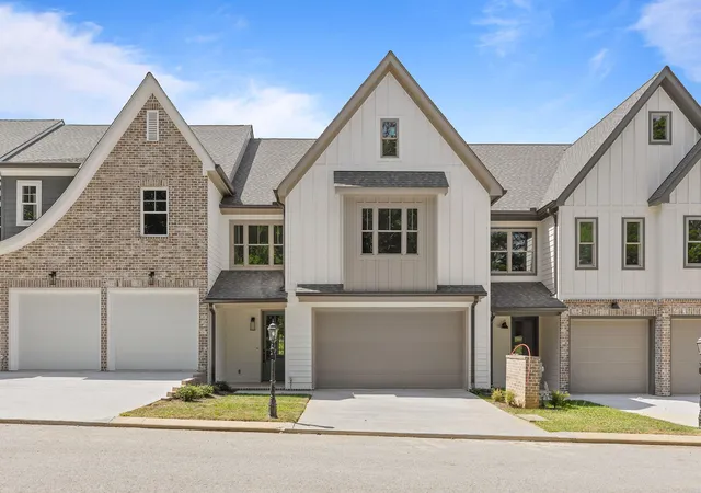 Photo 1 of Townhouse for sale at 9702 Dutton Ln, Ooltewah, TN 37363 | MLS# 3213823 | Listing updated on 2026-09-11