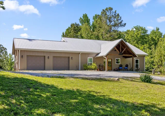 Photo 3 of Single family home for sale at 15025 May Rd, Sale Creek, TN 37373 | MLS# 3214096 | Listing updated on 2026-09-11