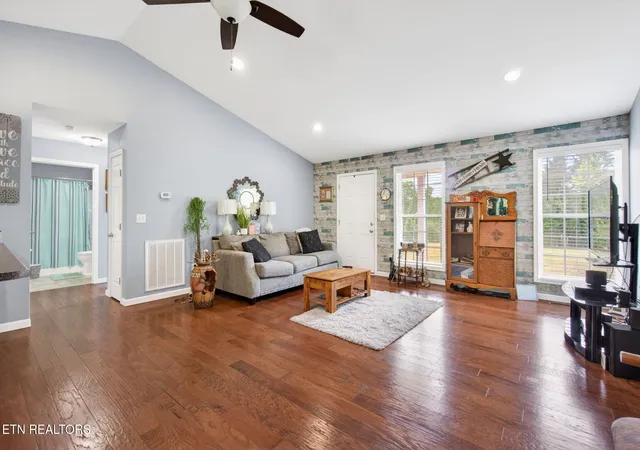 Photo 3 of Single family home for sale at 259 Freewill Ridge Rd, Gainesboro, TN 38562 | MLS# 3214122 | Listing updated on 2026-09-11