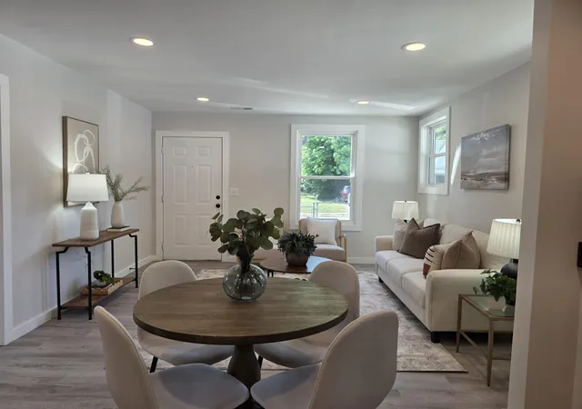 Photo 3 of Single family home for sale at 2512 Taylor St, Chattanooga, TN 37406 | MLS# 3298220 | Listing updated on 2026-09-11