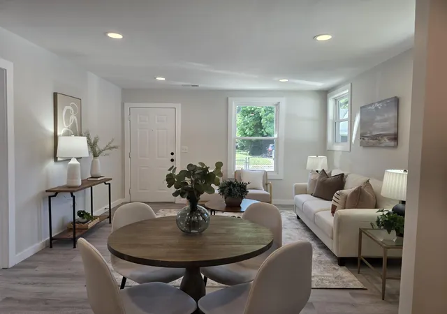 Photo 4 of Single family home for sale at 2512 Taylor St, Chattanooga, TN 37406 | MLS# 3298220 | Listing updated on 2026-09-11