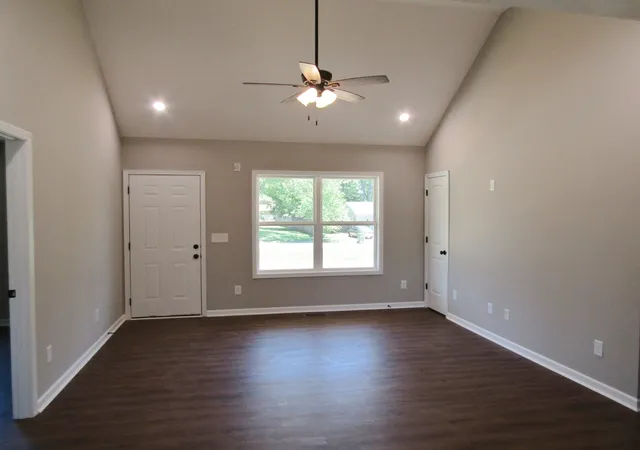 Photo 4 of Single family home for sale at 480 Crescent Factory Rd, Lawrenceburg, TN 38464 | MLS# 3215470 | Listing updated on 2026-09-15