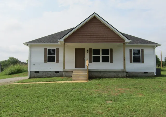 Photo 1 of Single family home for sale at 460 Crescent Factory Rd, Lawrenceburg, TN 38464 | MLS# 3215482 | Listing updated on 2026-09-15