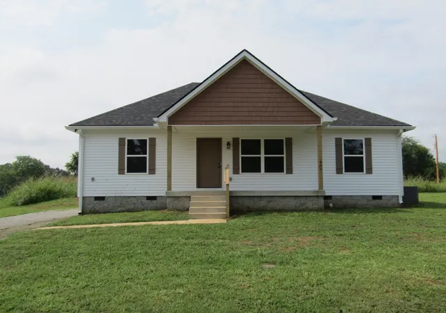 Photo 3 of Single family home for sale at 460 Crescent Factory Rd, Lawrenceburg, TN 38464 | MLS# 3215482 | Listing updated on 2026-09-15