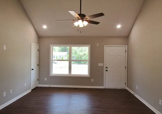 Photo 4 of Single family home for sale at 460 Crescent Factory Rd, Lawrenceburg, TN 38464 | MLS# 3215482 | Listing updated on 2026-09-15