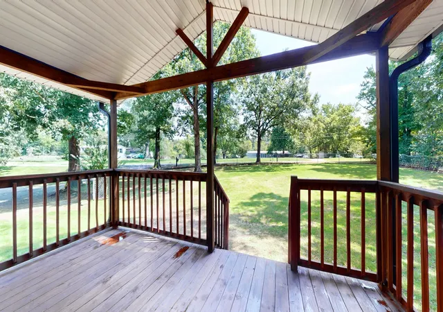 Photo 2 of Single family home for sale at 9092 East 40 Rd, Bon Aqua, TN 37025 | MLS# 3215597 | Listing updated on 2026-09-24
