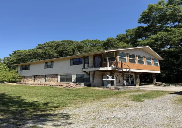 Photo 2 of Single family home for sale at 135 County Rd 478, Bridgeport, AL 35740 | MLS# 3215588 | Listing updated on 2026-09-11