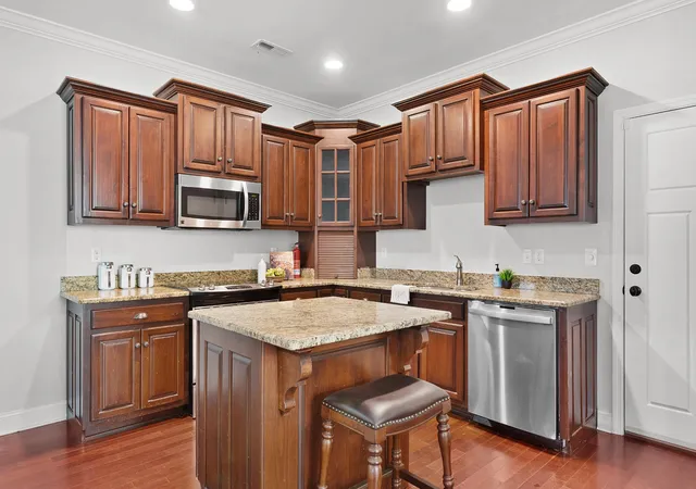 Listing Photo 5 - Condo for sale in building located at 6752 Palms Ct, Chattanooga, TN 37421