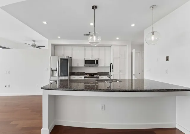 Listing Photo 4 - Condo for sale in building located at 900 20Th Ave S, Nashville, TN 37212 - Unit #1006