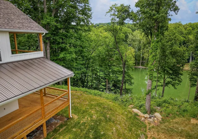 Photo 3 of Single family home for sale at 253 River Front Dr, Sparta, TN 38583 | MLS# 3216723 | Listing updated on 2026-10-05