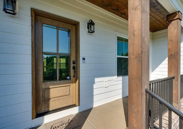 Photo 3 of Single family home for sale at 315 Windy Hl Dr, Rocky Face, GA 30740 | MLS# 3515478 | Listing updated on 2026-09-11