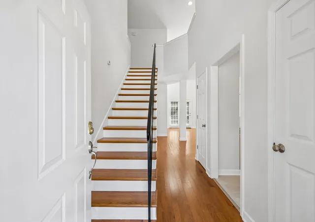 Photo 3 of Single family home for sale at 616 Twin Oaks Ct, Nashville, TN 37211 | MLS# 3218299 | Listing updated on 2026-09-13