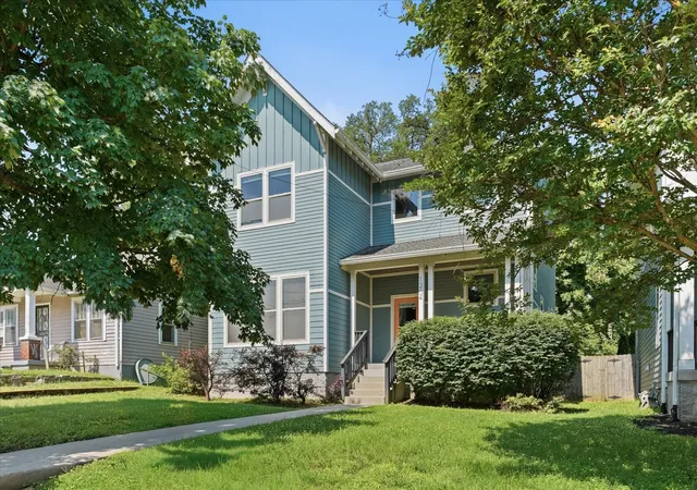 Photo 2 of Single family home for sale at 1204 North 8th St, Nashville, TN 37207 | MLS# 3221620 | Listing updated on 2026-09-15