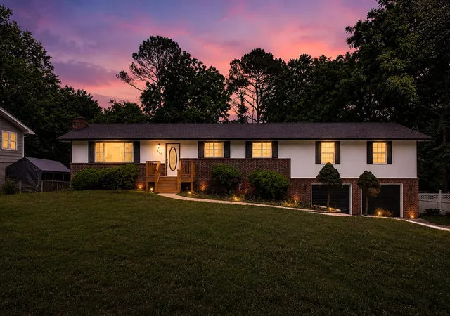 Photo 3 of Single family home for sale at 968 West Cir Dr, Rossville, GA 30741 | MLS# 3217188 | Listing updated on 2026-09-11