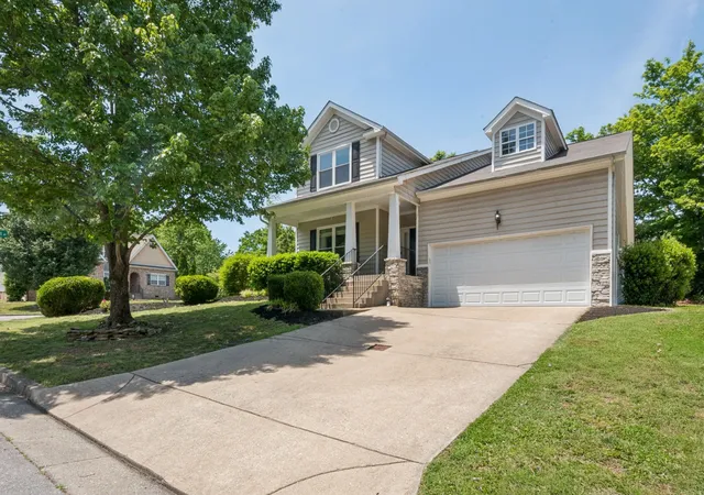 Photo 2 of Single family home for sale at 1901 Deep Woods Trl, Nashville, TN 37214 | MLS# 3221202 | Listing updated on 2026-09-15