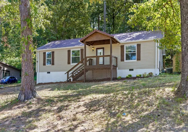Photo 1 of Single family home for sale at 1310 Labrea Dr, Chattanooga, TN 37421 | MLS# 3218233 | Listing updated on 2026-09-12