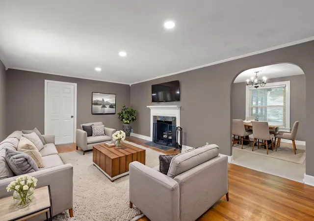 Photo 3 of Single family home for sale at 1310 Labrea Dr, Chattanooga, TN 37421 | MLS# 3218233 | Listing updated on 2026-09-12