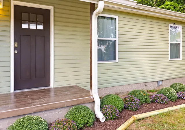 Photo 3 of Single family home for sale at 39 Fine St, Rossville, GA 30741 | MLS# 3218322 | Listing updated on 2026-09-11