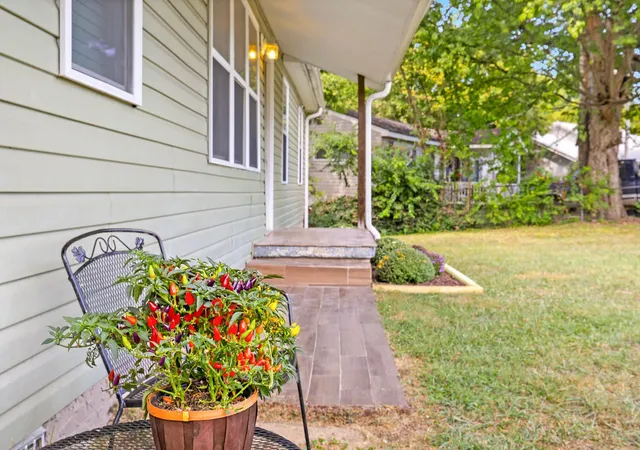 Photo 3 of Single family home for sale at 39 Fine St, Rossville, GA 30741 | MLS# 3218322 | Listing updated on 2026-09-25