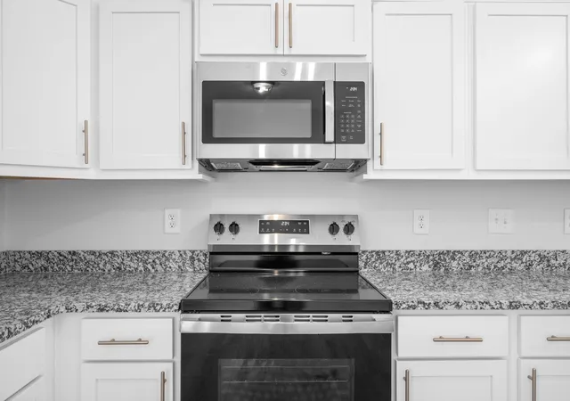 Photo 3 of Townhouse for sale at 108 Quarry Point Dr, Clarksville, TN 37043 | MLS# 3220108 | Listing updated on 2026-09-11