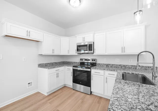 Photo 4 of Townhouse for sale at 108 Quarry Point Dr, Clarksville, TN 37043 | MLS# 3220108 | Listing updated on 2026-09-11