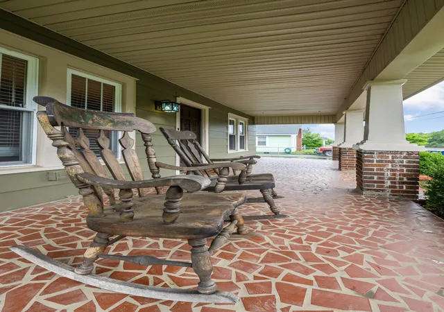 Photo 4 of Single family home for sale at 2109 Lyndon Ave, Chattanooga, TN 37415 | MLS# 3220401 | Listing updated on 2026-09-11