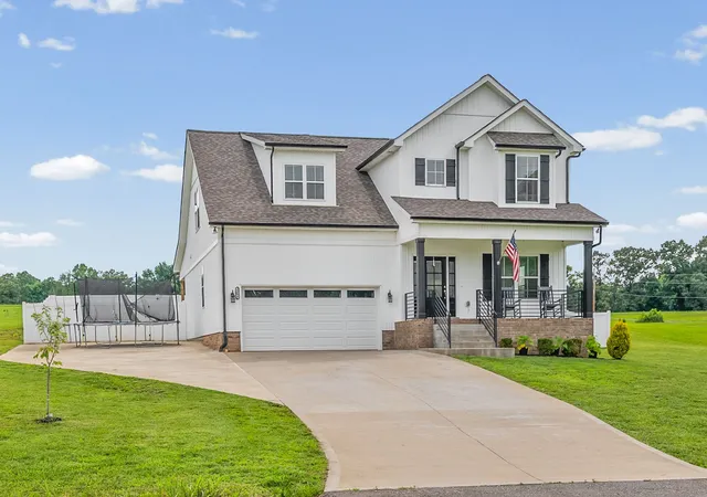 Photo 2 of Single family home for sale at 3904 Chapel Hl Rd, Clarksville, TN 37040 | MLS# 3243113 | Listing updated on 2026-10-02