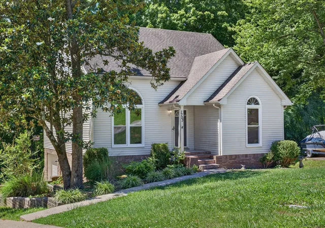 Photo 3 of Single family home for sale at 1753 Broadripple Dr, Clarksville, TN 37042 | MLS# 3221120 | Listing updated on 2026-09-13